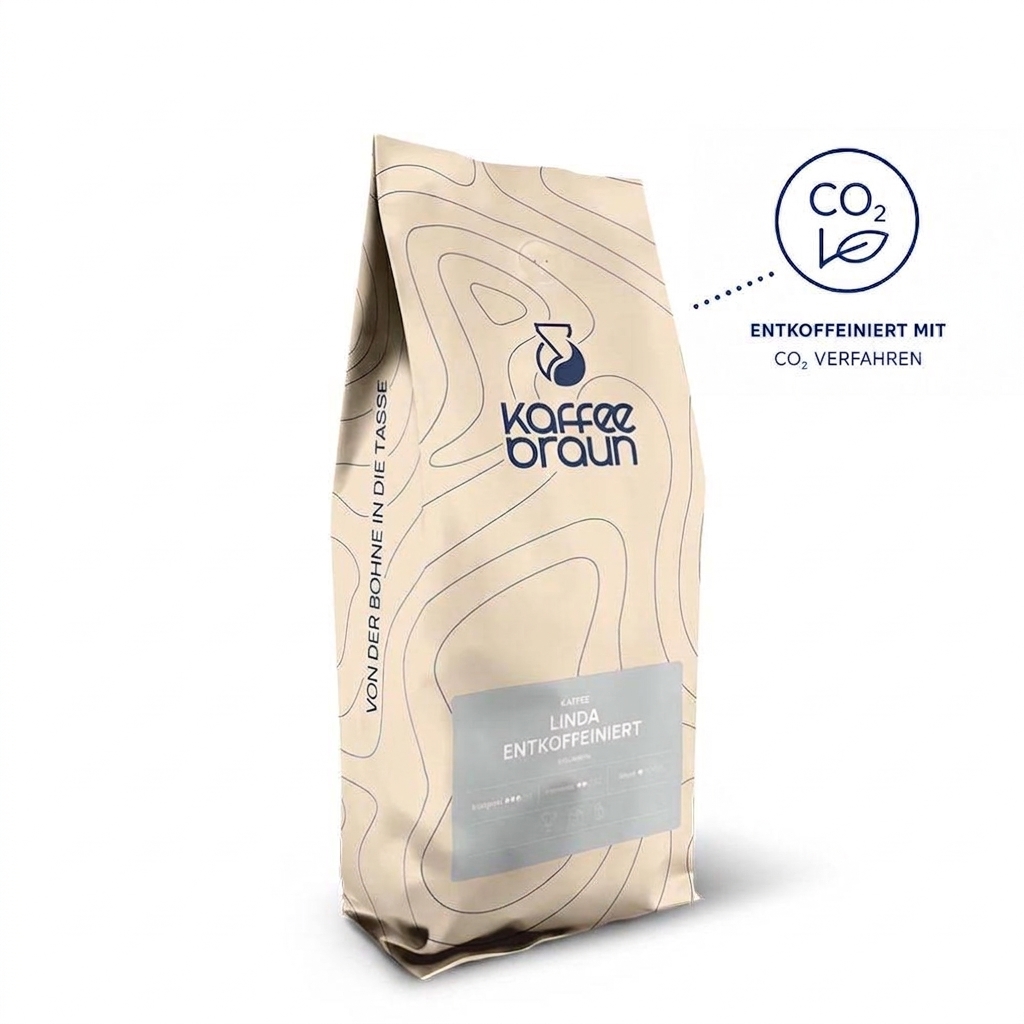 beiger Schlauchbeutel mit Etikett, Logo und blauen Höhenlinien - Linda entkoffeiniert mit Entkoffeinierungsmethode CO2 Verfahren