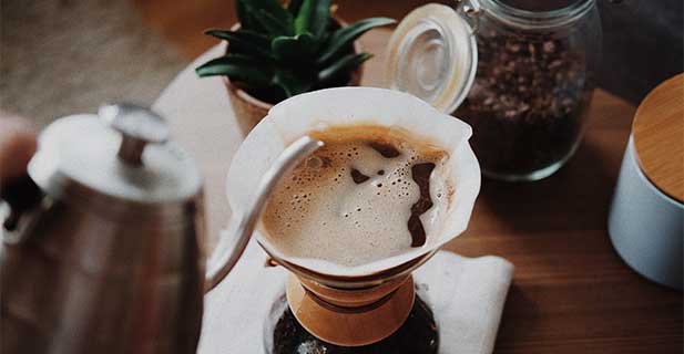 Kategoriebild Kaffee Kaffee wir in einer Chemex aufgebrüht